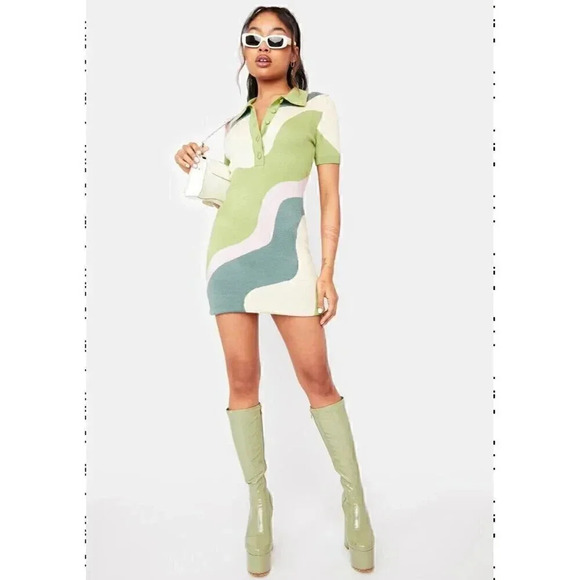 Blue Blush Born To Be Alive Mini Dress Green sz Medium Abstract print - Picture 5 of 5